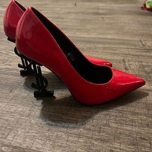 Cape Robbin NWOB heels size 6